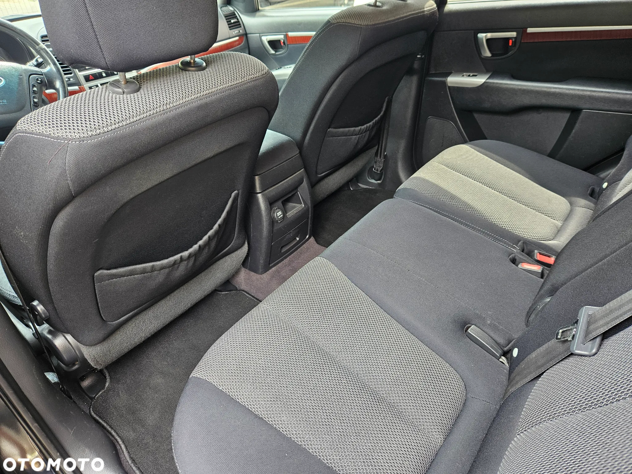 Hyundai Santa Fe - 25