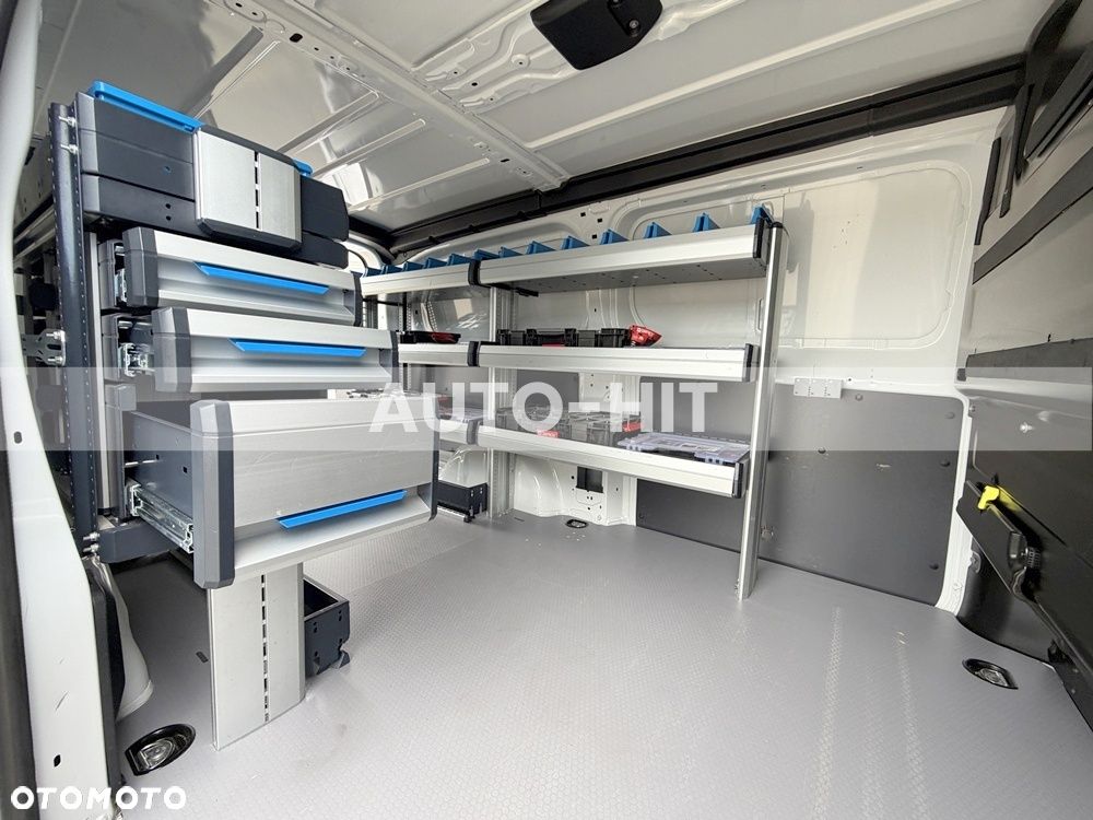 Opel Vivaro - 21