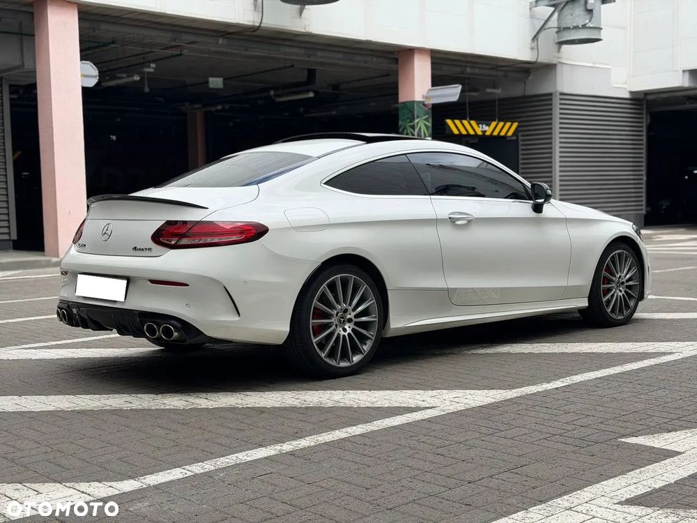 Mercedes-Benz Klasa C 300 4MATIC 9G-TRONIC - 3