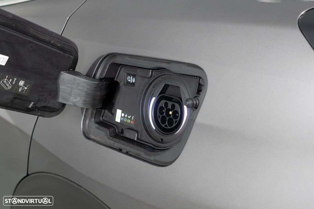 Peugeot 3008 1.6 Hybrid GT e-EAT8 - 17