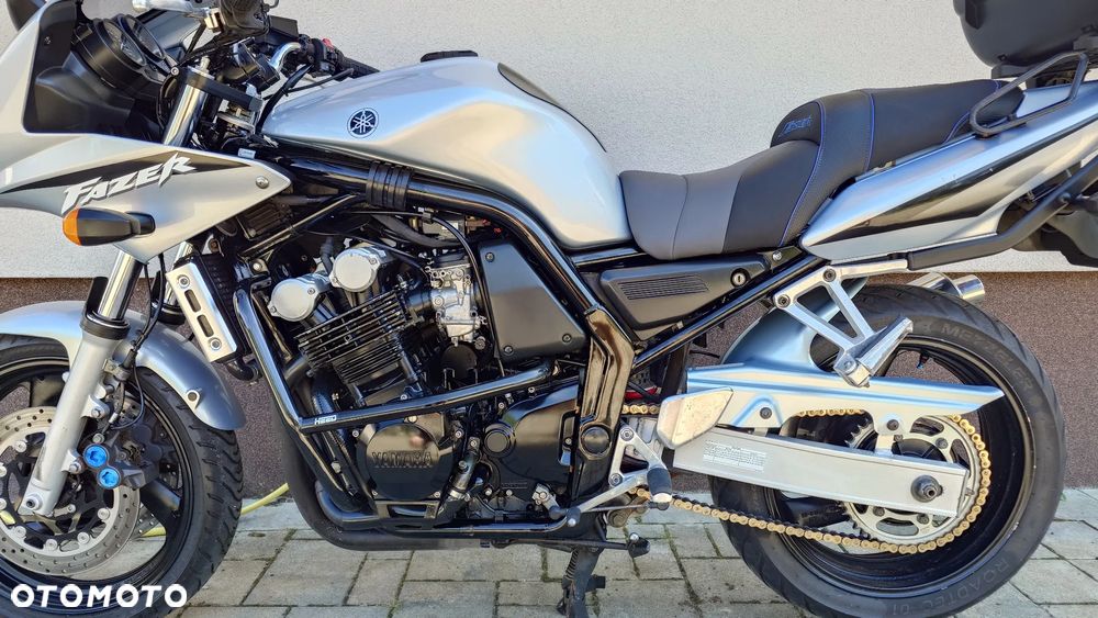 Yamaha FZS - 3