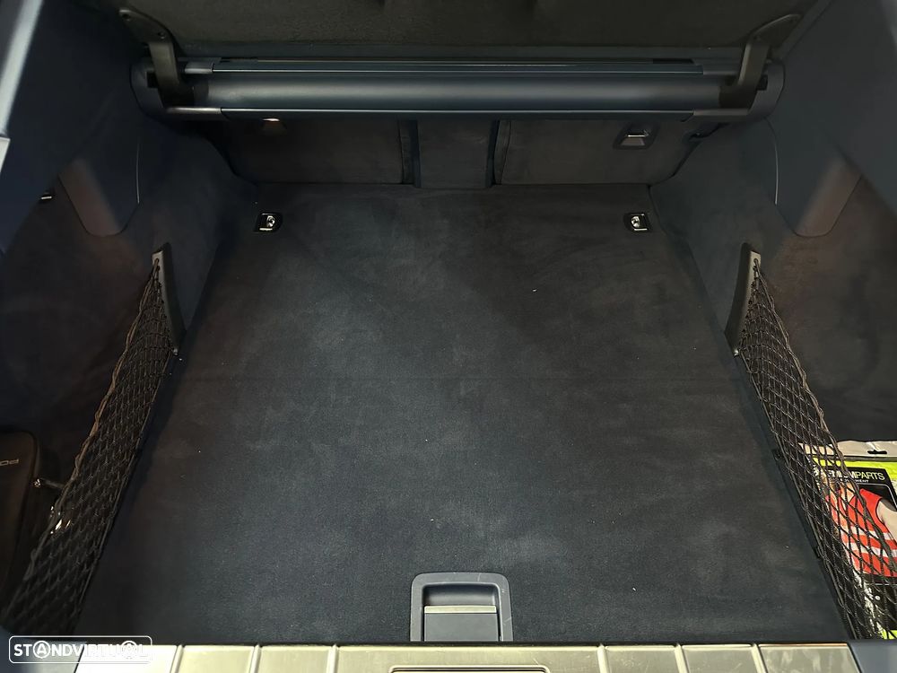 Porsche Panamera Turbo PDK - 17