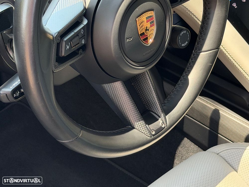 Porsche Taycan Cross Turismo Turbo - 42