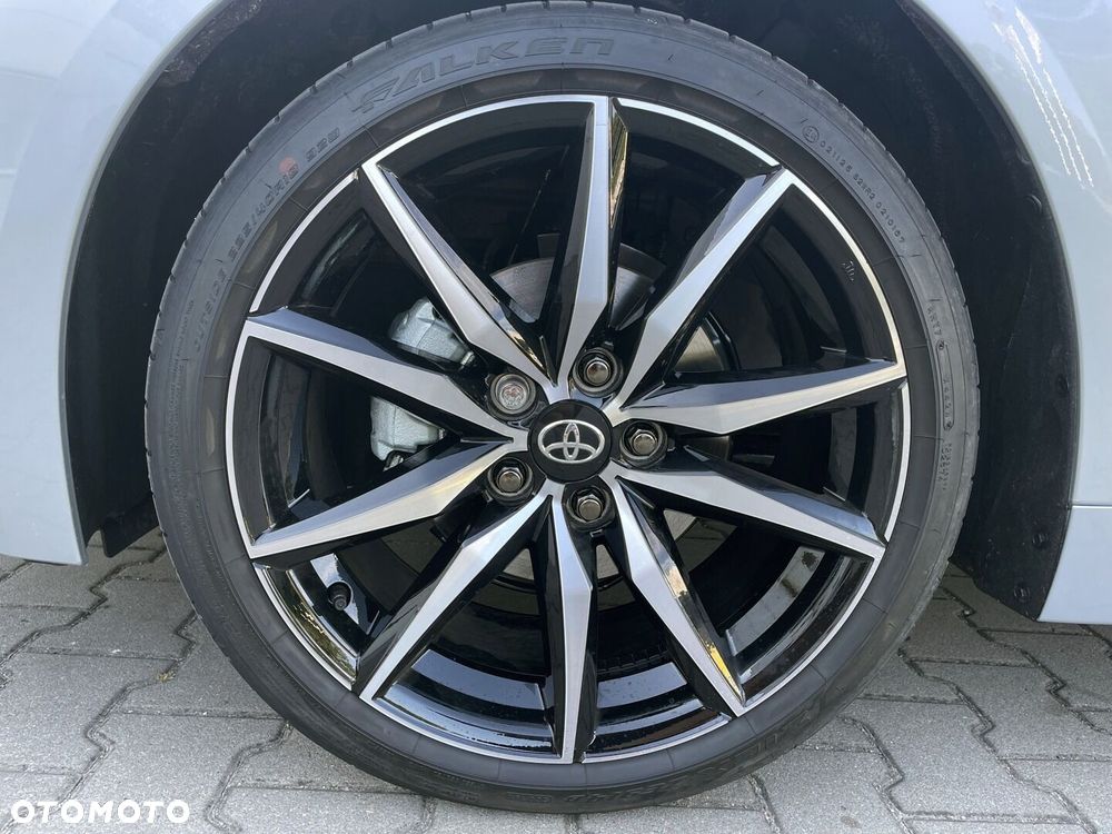 Toyota Corolla 1.8 Hybrid GR Sport Dynamic - 17