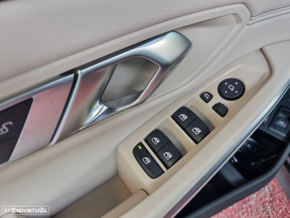 BMW 320 e Line Luxury Auto - 22