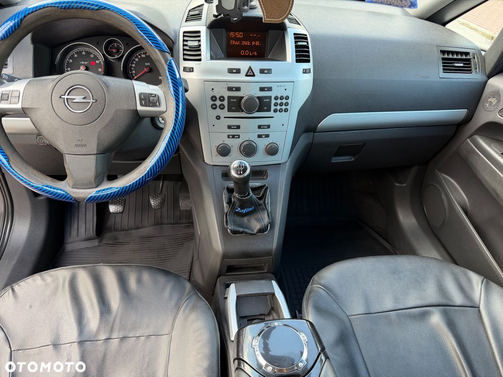 Opel Zafira 1.8 Family Plus - 26