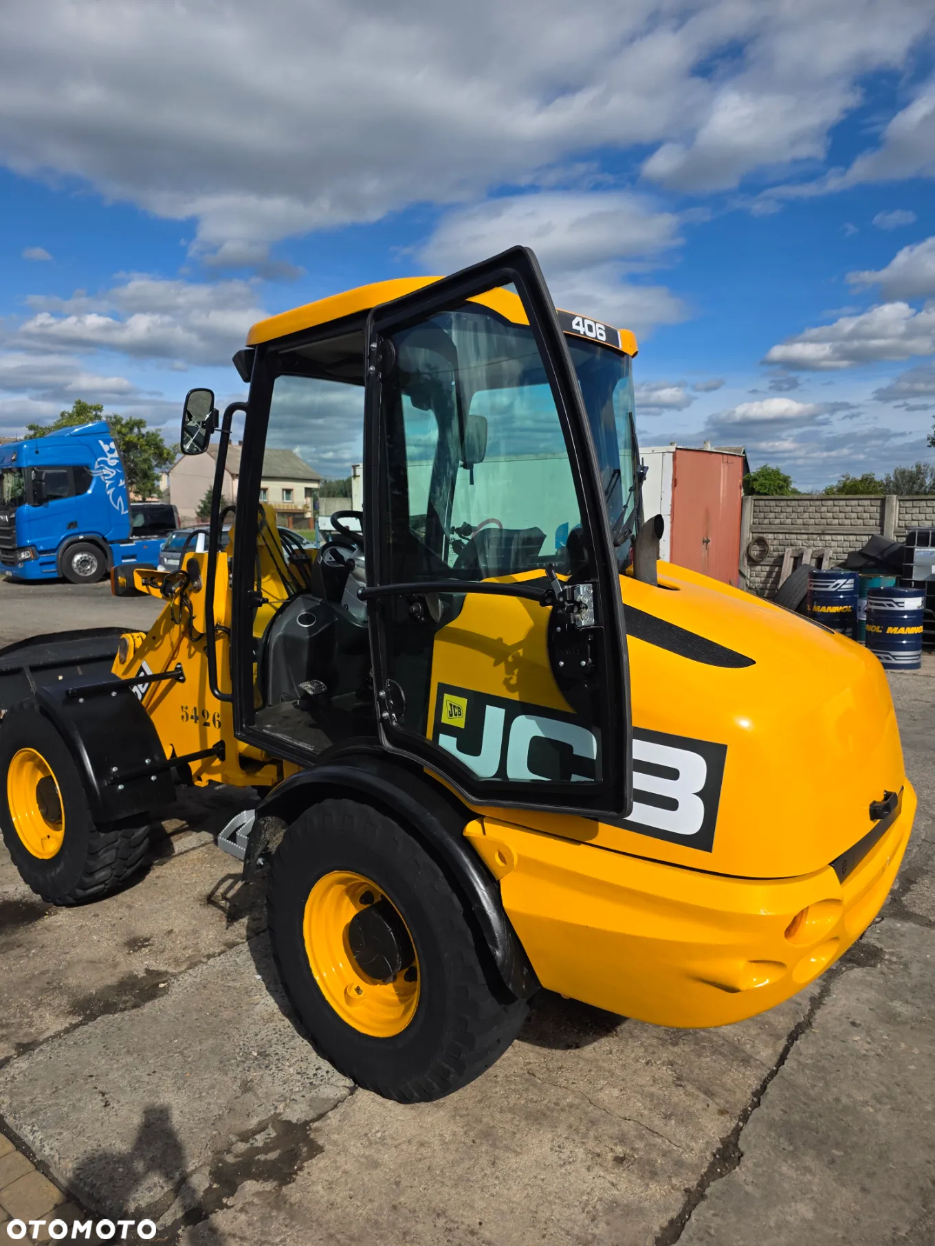 JCB 406 - 3