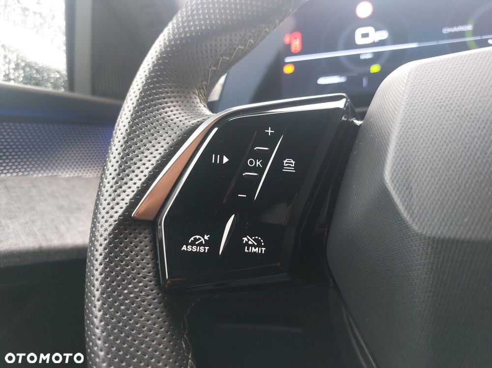 Peugeot 3008 1.2 PureTech mHEV GT S&S e-DCS6 - 17
