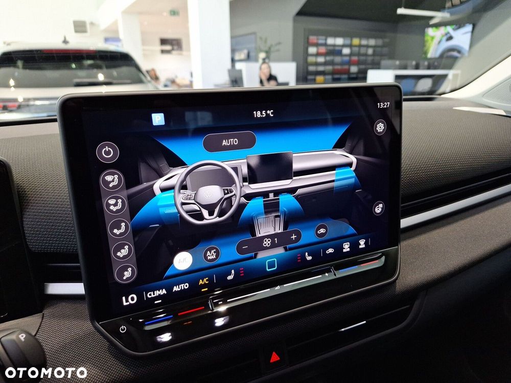 Volkswagen T-Roc 1.5 eTSI Life DSG - 31