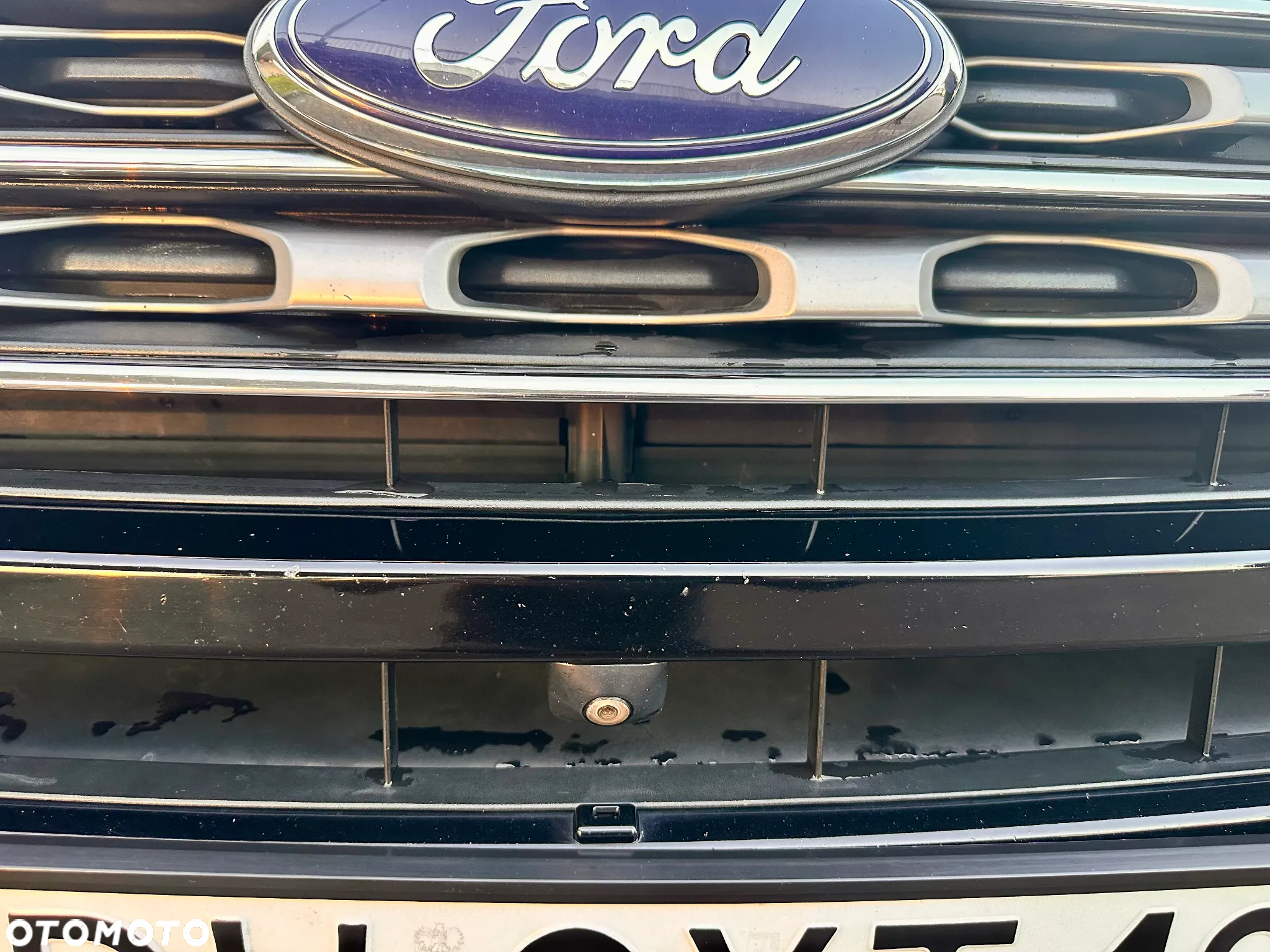 Ford Explorer - 16