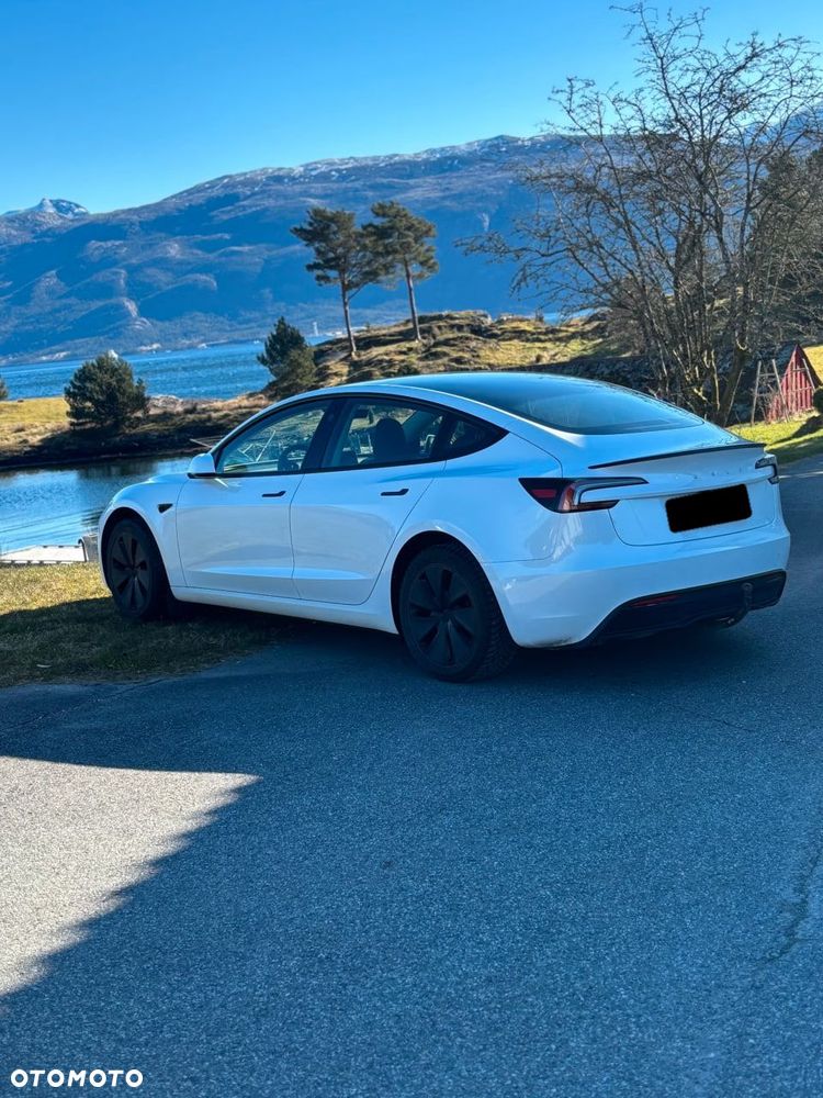 Tesla Model 3 Long Range RWD - 2
