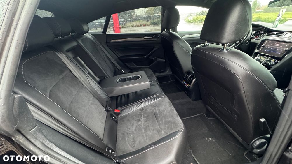 Volkswagen Arteon 2.0 TDI SCR R-Line DSG - 22