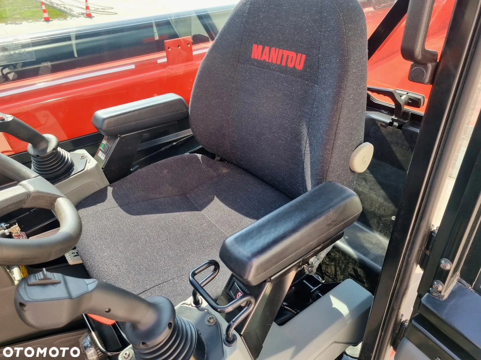 Manitou MRT 2145 P429 - 13
