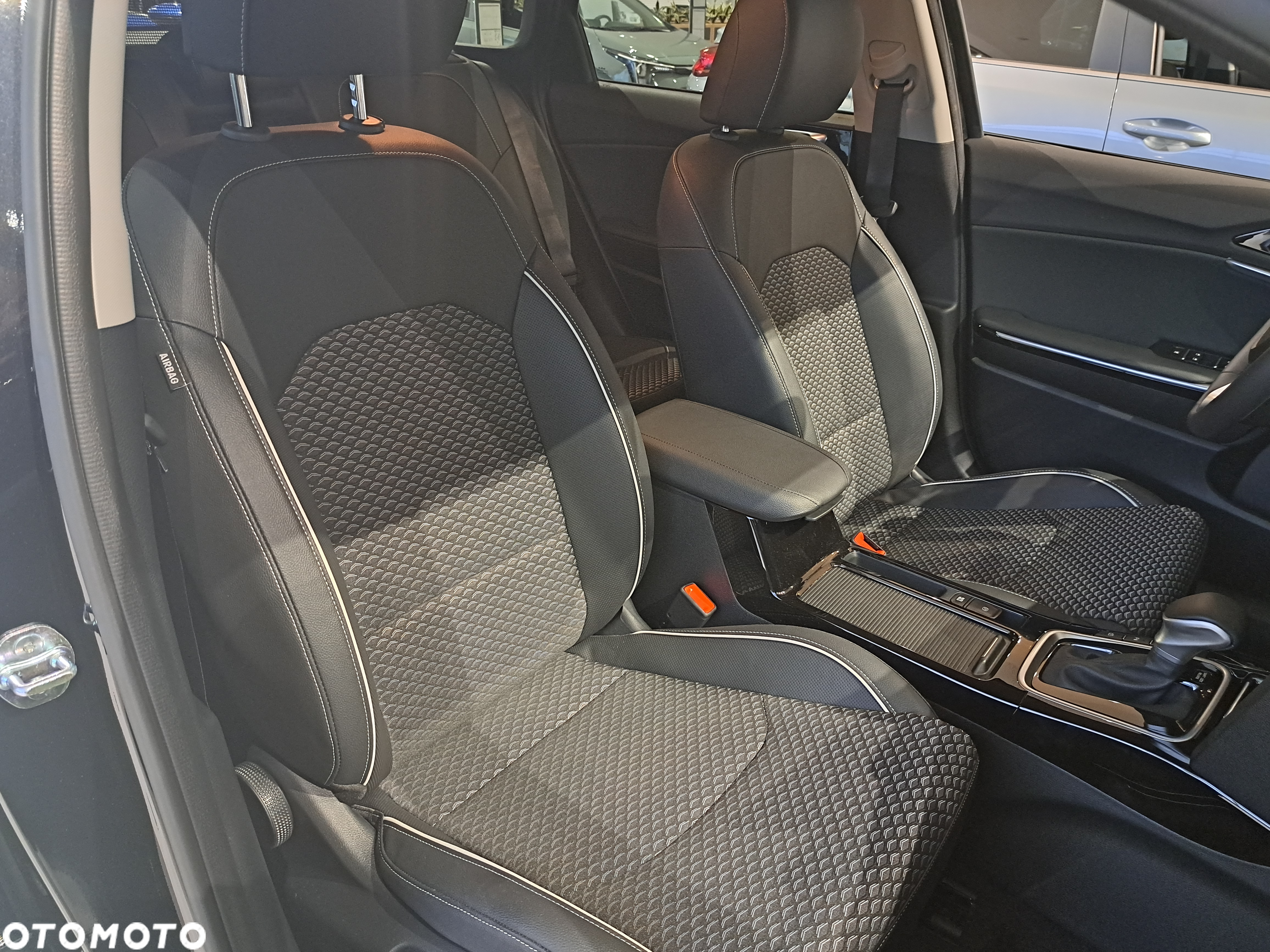 Kia XCeed 1.5 T-GDI L DCT - 10