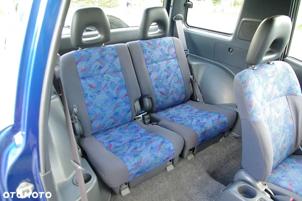 Toyota RAV4 2.0 Special - 23