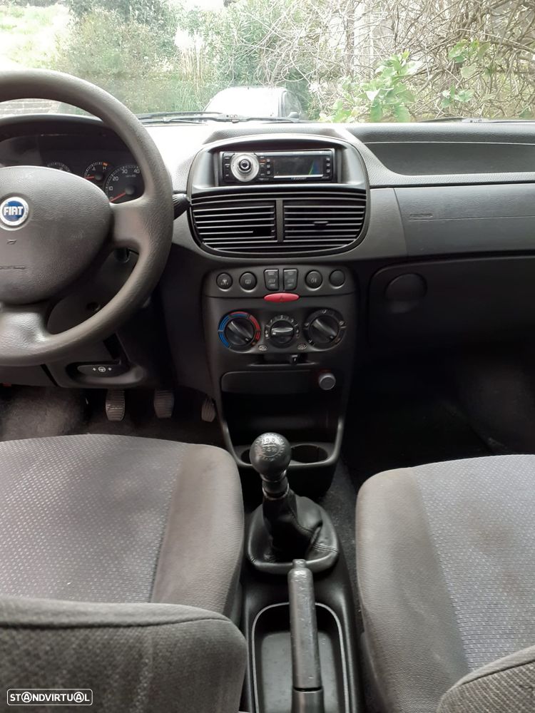 Fiat Punto - 10