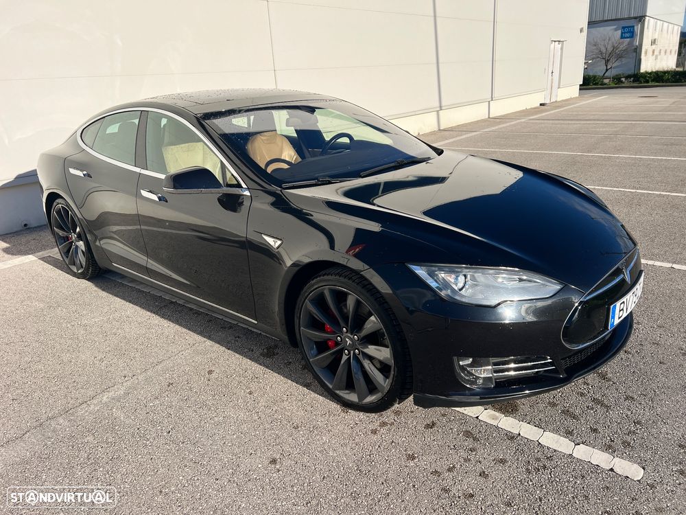 Tesla Model S P90D - 3