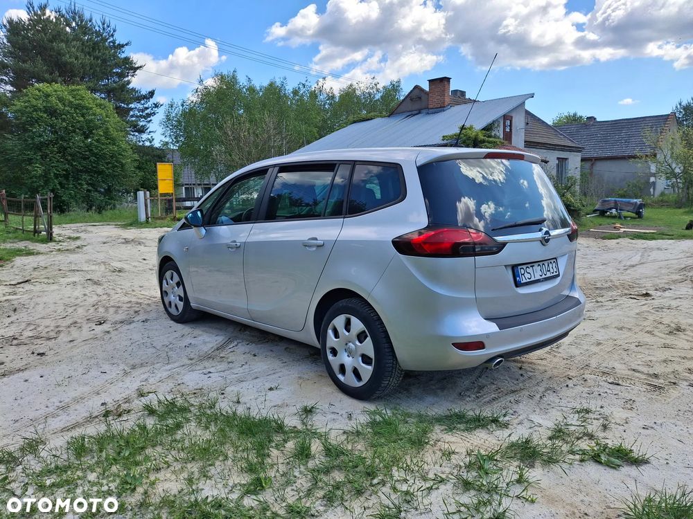 Opel Zafira - 15
