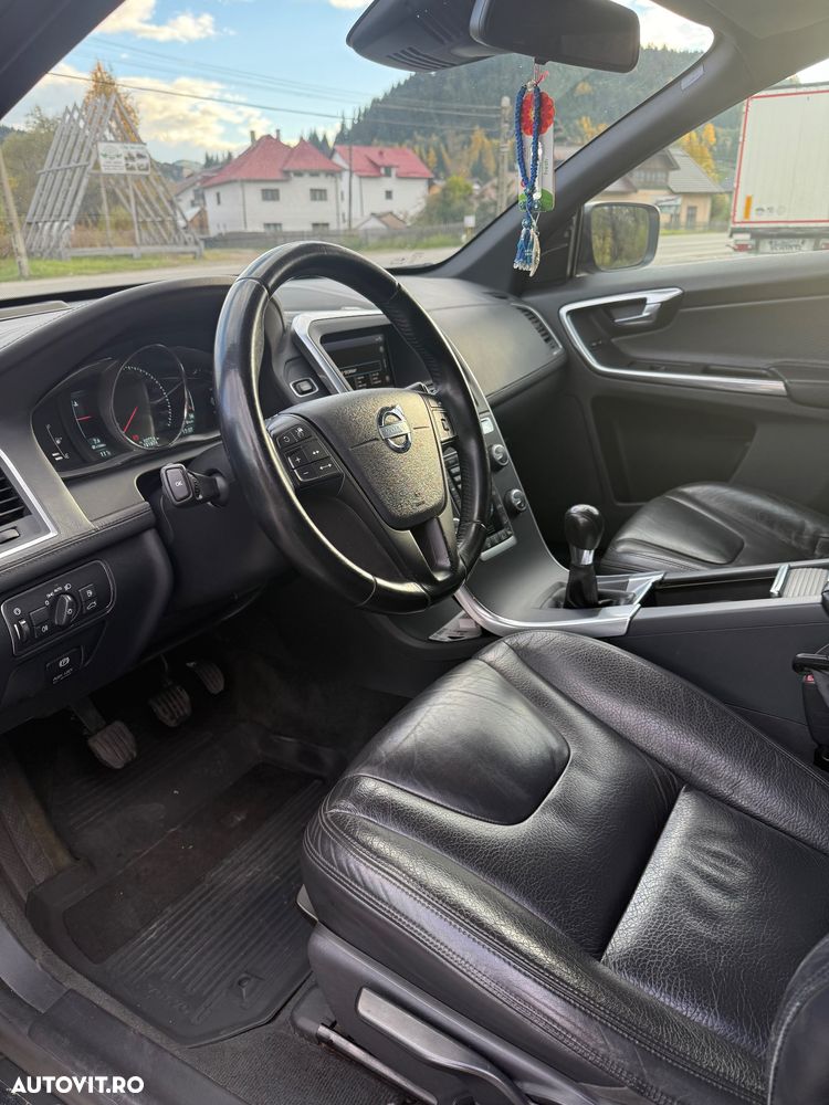 Volvo XC 60 D5 AWD Start-Stop Momentum - 10