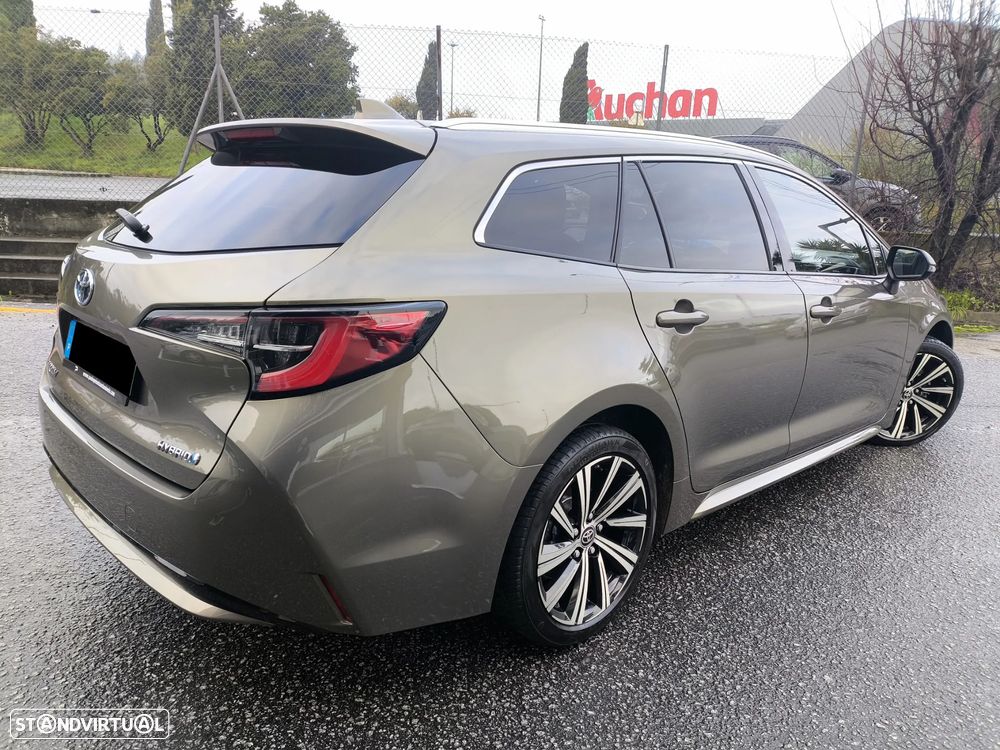 Toyota Corolla Touring Sports 1.8 Hybrid Comfort+P.Sport - 4