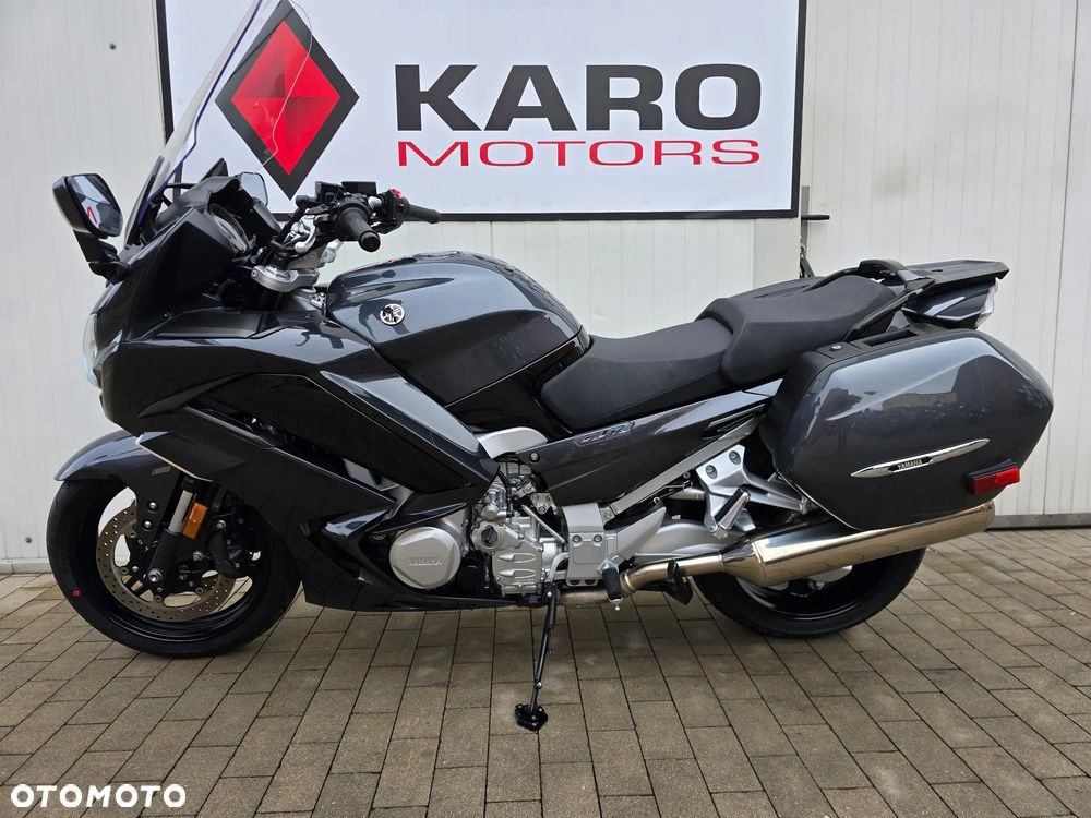 Yamaha FJR - 13