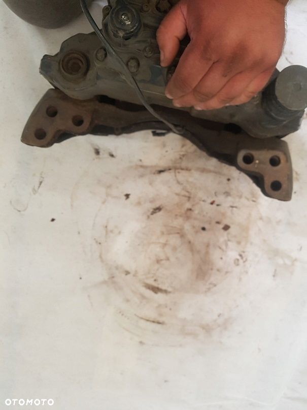 ZACISK HAMULCOWY PRAWY DAF CF 65 - 4