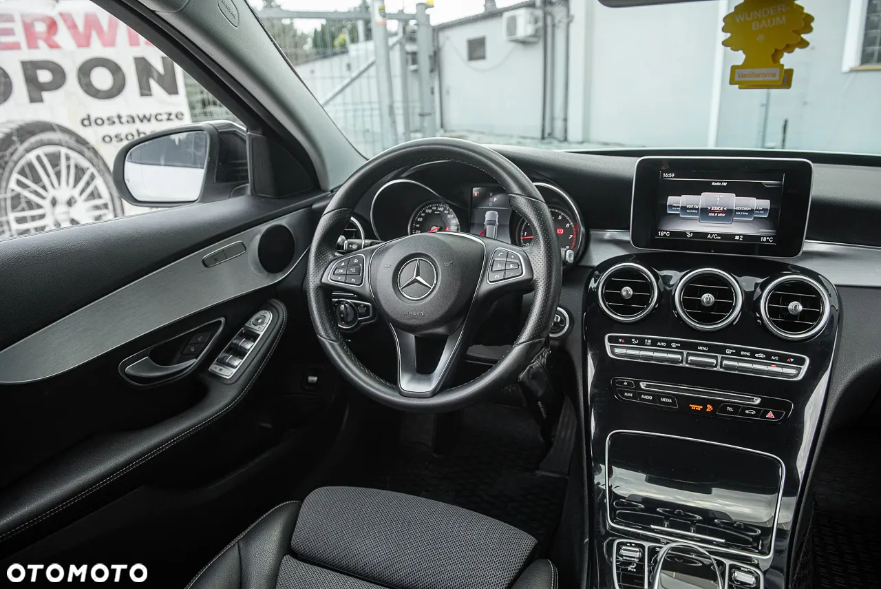Mercedes-Benz Klasa C 180 T 9G-TRONIC AMG Line - 27