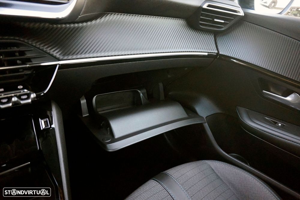 Peugeot 208 1.2 PureTech Allure - 28