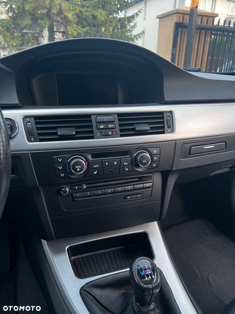 BMW Seria 3 330d - 27