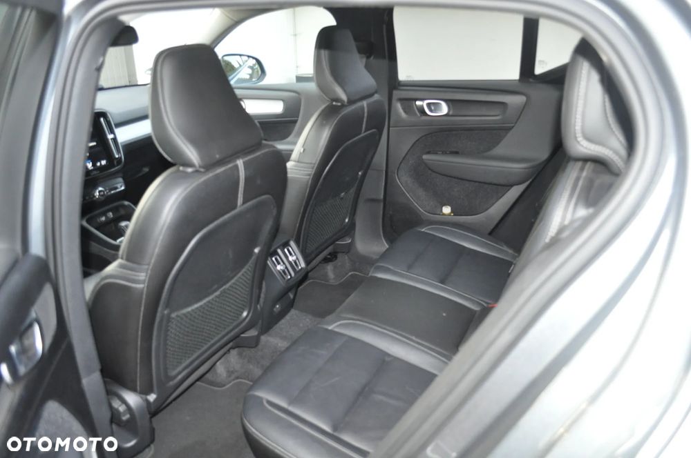 Volvo XC 40 D4 SCR AWD R-Design - 14