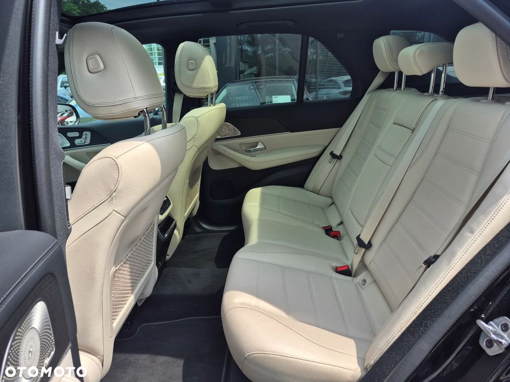 Mercedes-Benz GLE 300 d mHEV 4-Matic AMG Line - 28