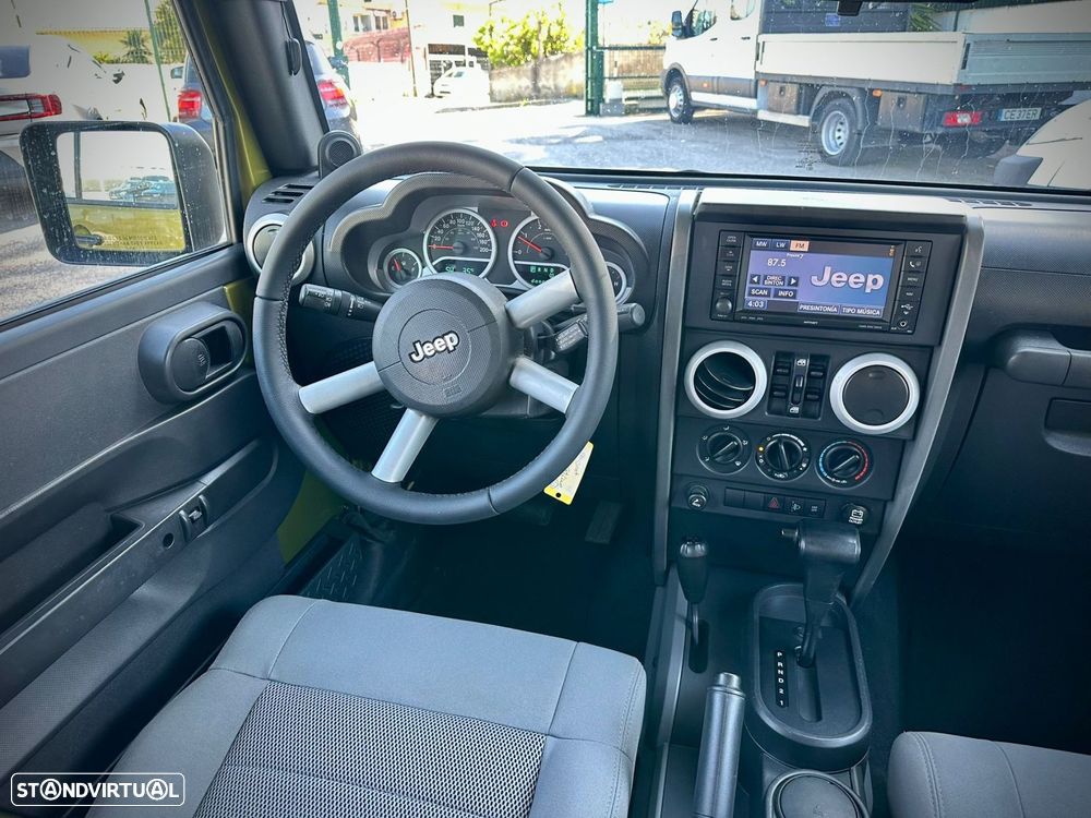 Jeep Wrangler Unlimited - 10