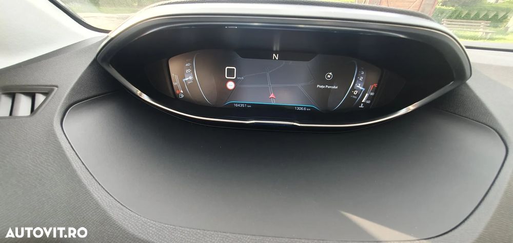 Peugeot 3008 PureTech 130 Stop & Start GPF EAT8 Active Business-Paket - 18