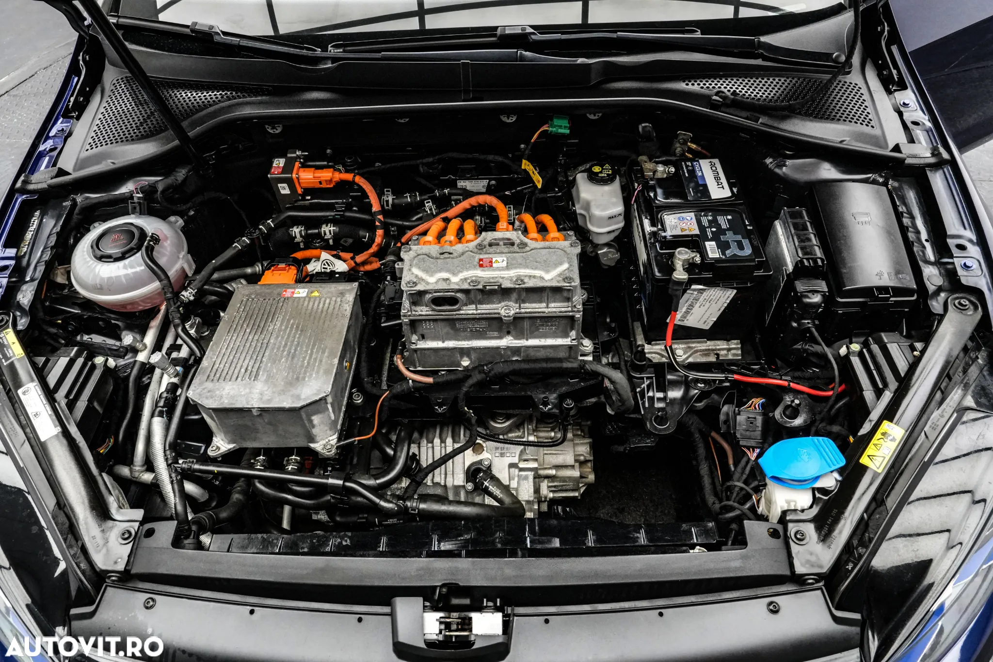 Volkswagen Golf e-Golf - 31