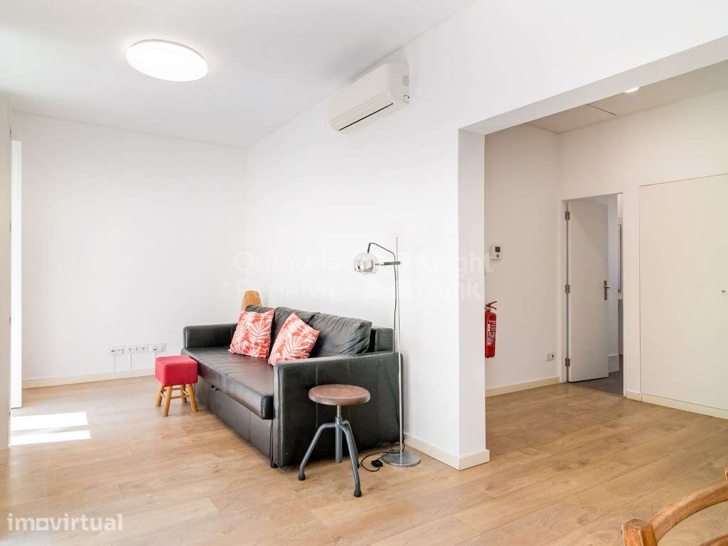 Apartamento T2 mobilado para arrendamento em Santo António - Grande imagem: 3/24
