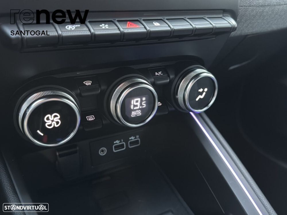 Renault Clio 1.0 TCe Techno - 19