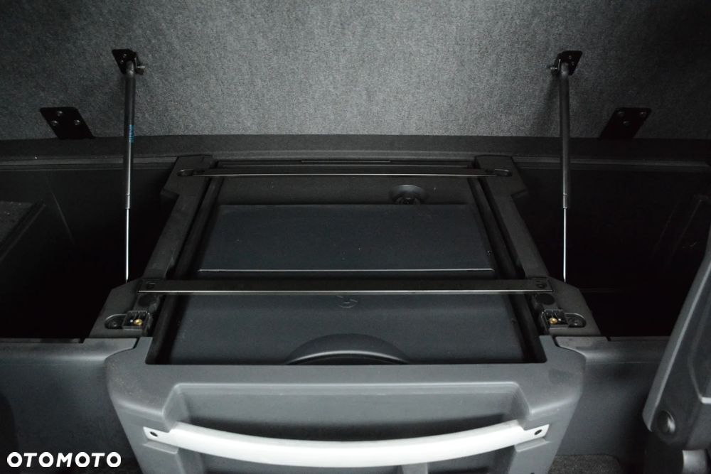 Renault T 460 / 2022r / Retarder / 2 baki / 2 łóżka / Lodówka / Mały przebieg - 16