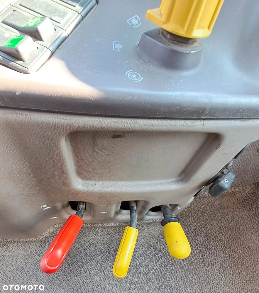 Renault Ares 626RZ - 19