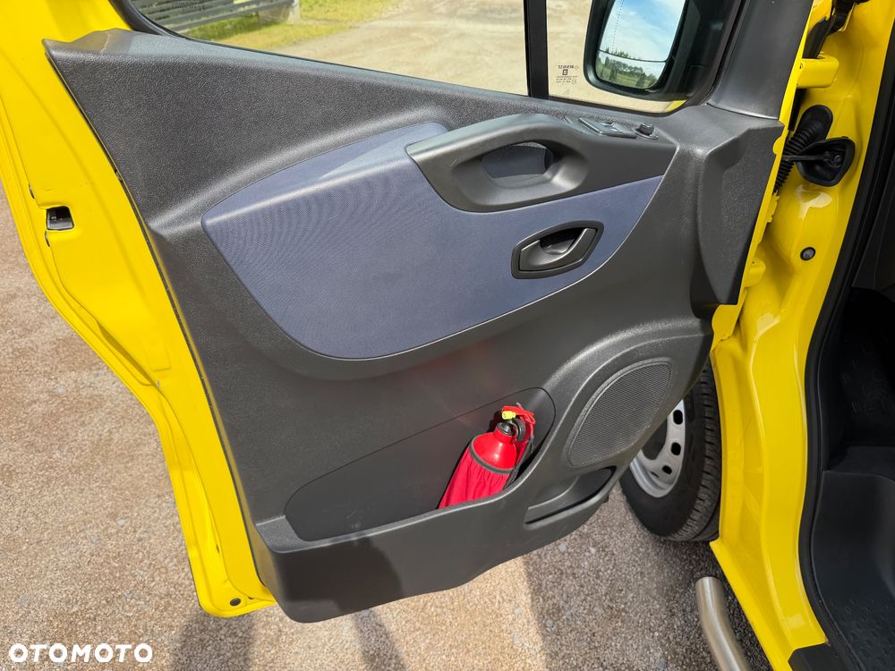 Opel Vivaro - 18