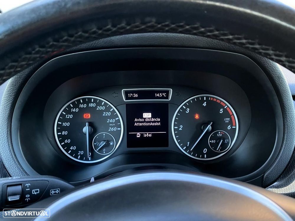 Mercedes-Benz B 180 CDI BlueEFFICIENCY - 21