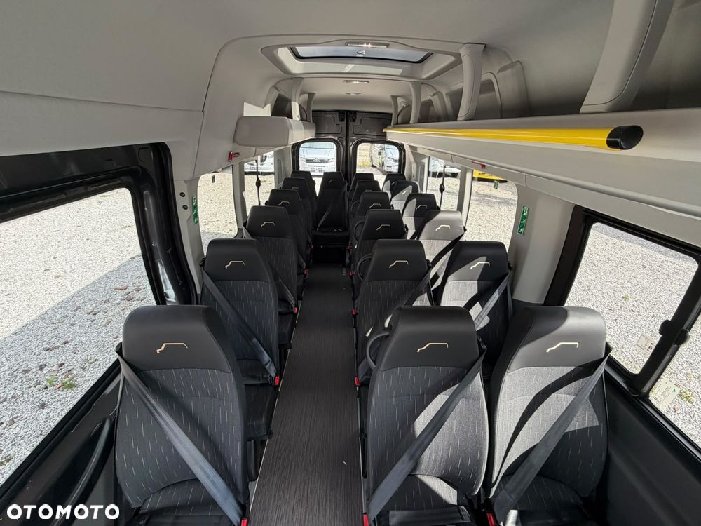 Ford Transit - 19