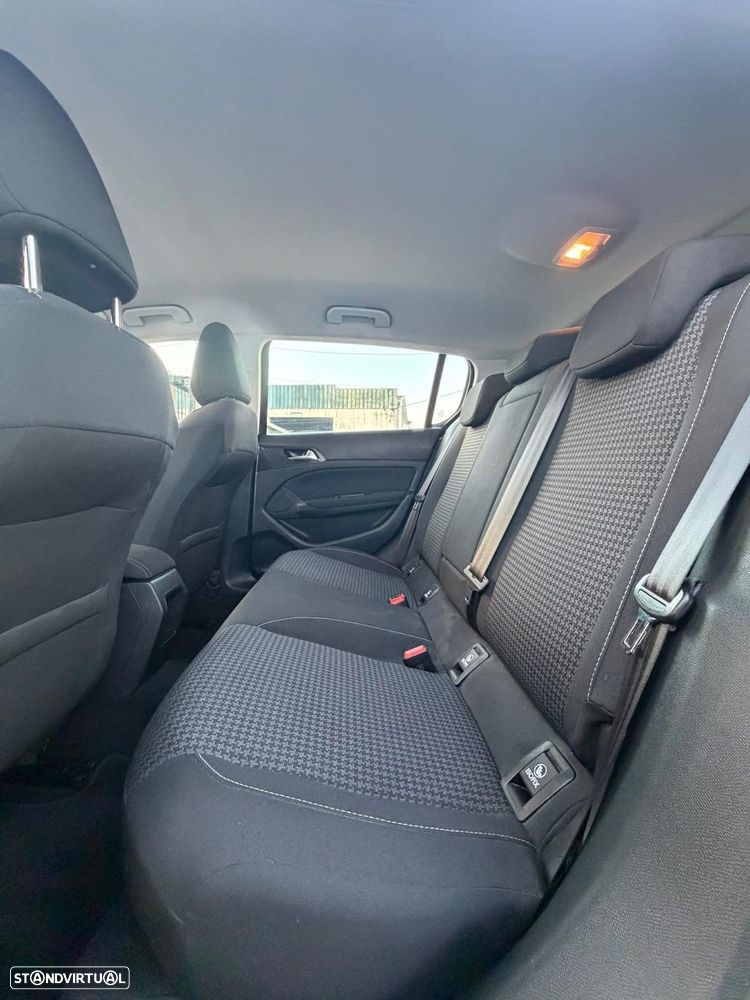 Peugeot 308 1.5 BlueHDi Allure - 8