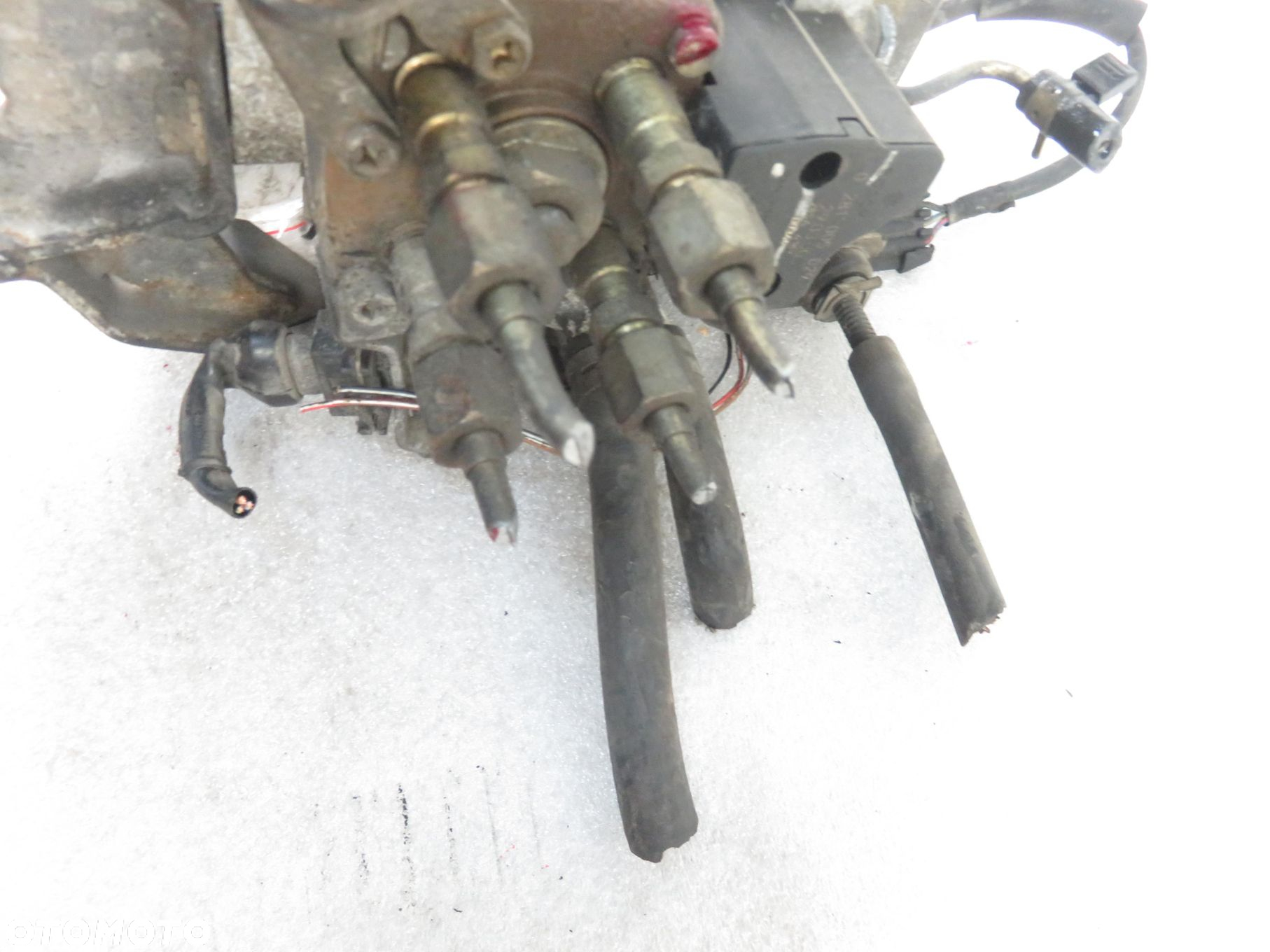 POMPA WTRYSKOWA OPEL CORSA B 1.7 D - 17 D (4EE1) 9460620023 - 2