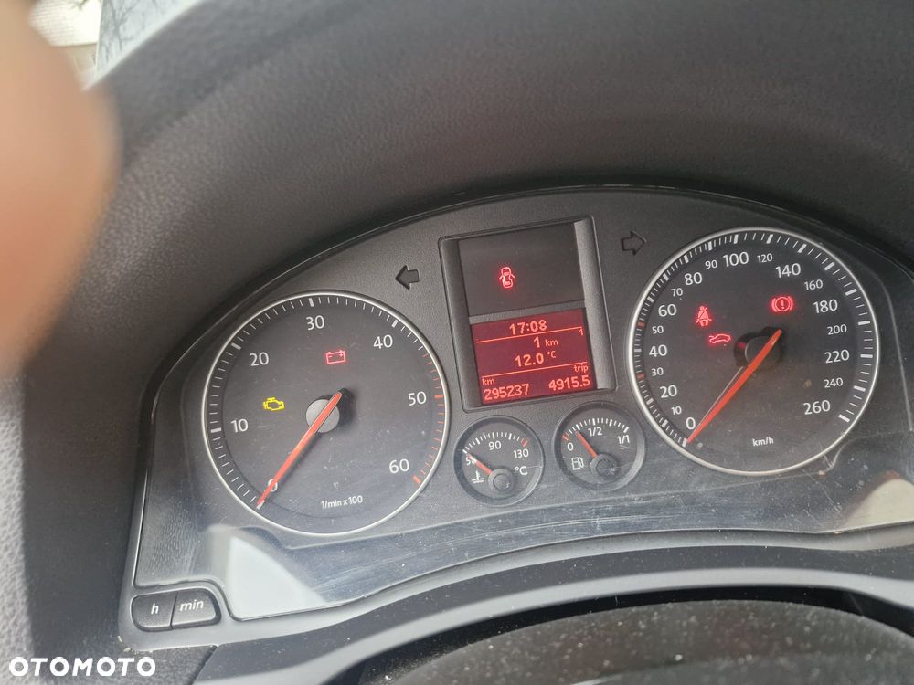 Volkswagen Golf - 11