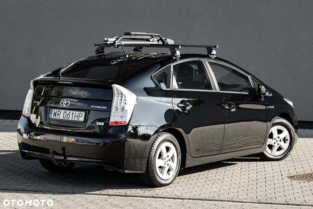 Toyota Prius 1.8 HSD Premium - 10
