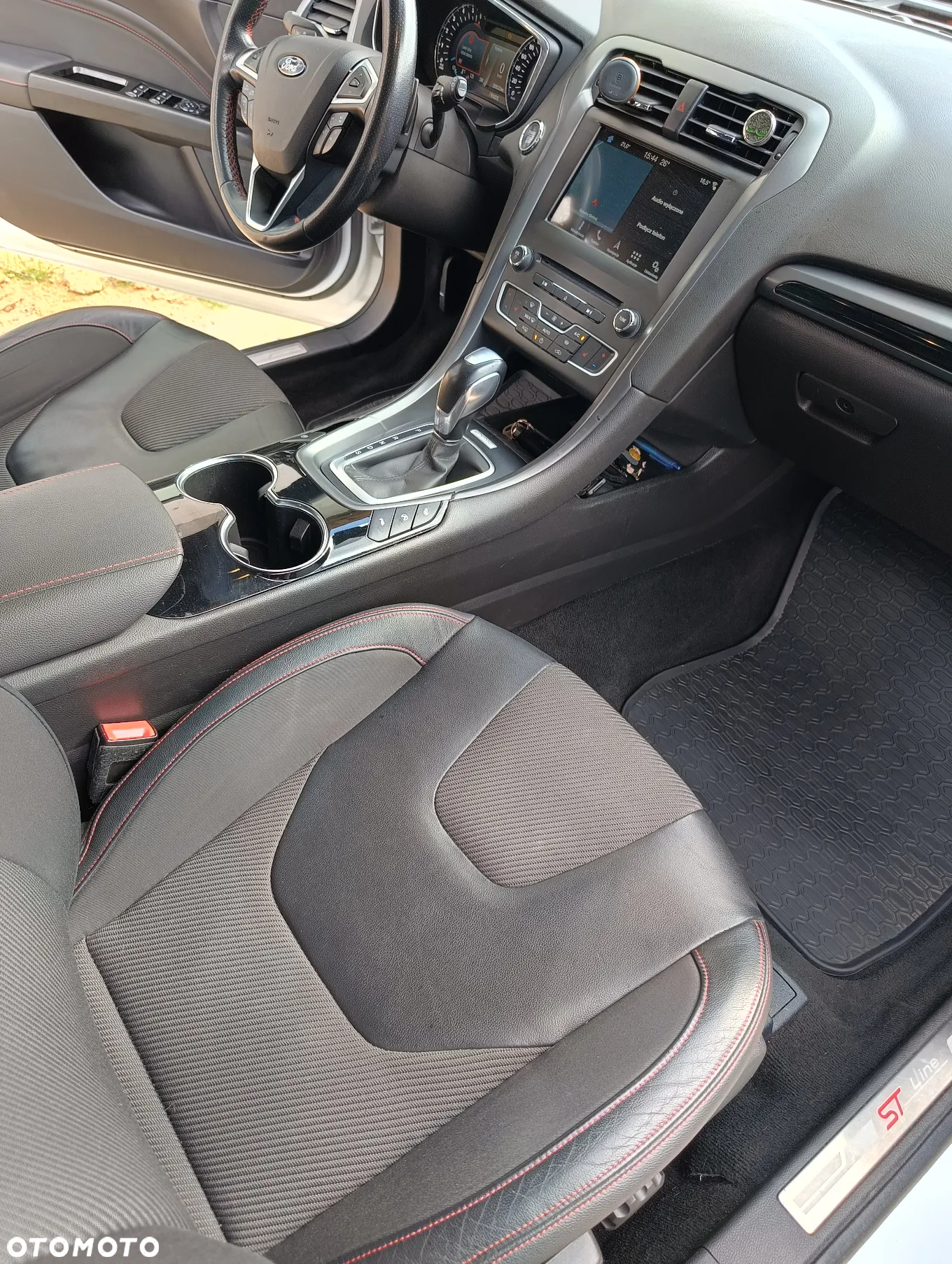 Ford Mondeo 2.0 TDCi ST-Line PowerShift - 8