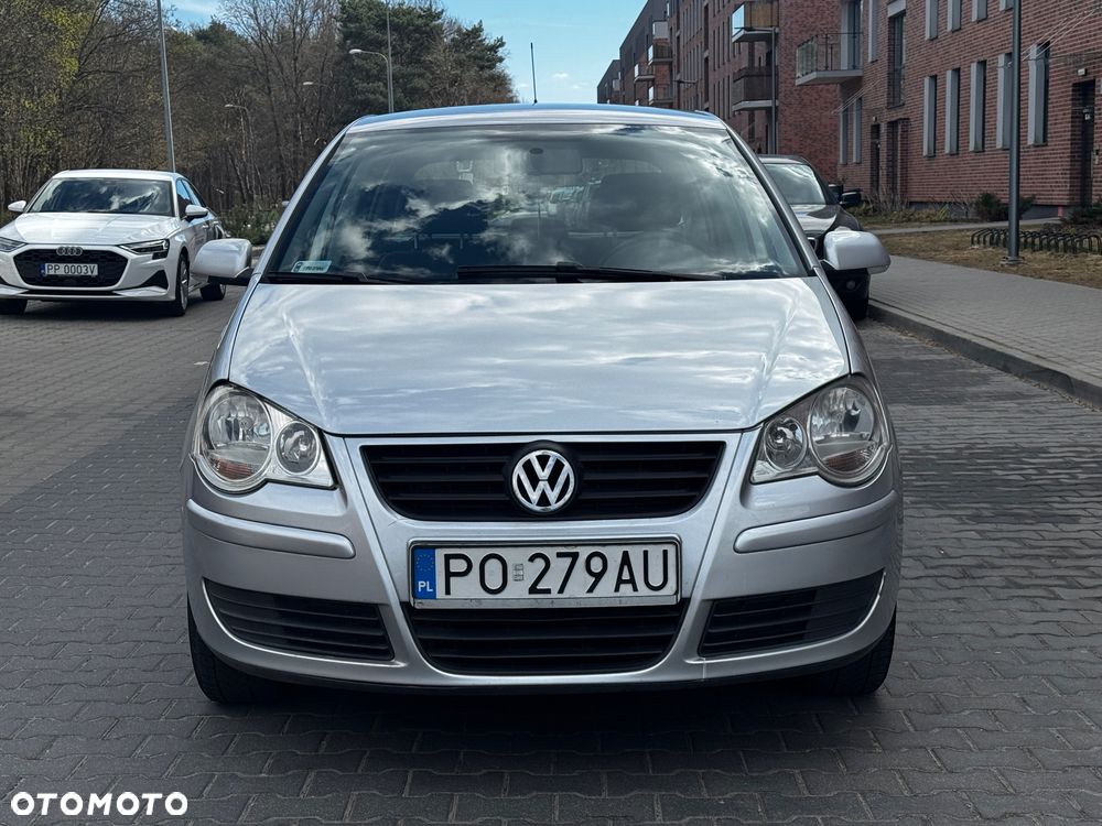 Volkswagen Polo 1.4 Comfortline - 2