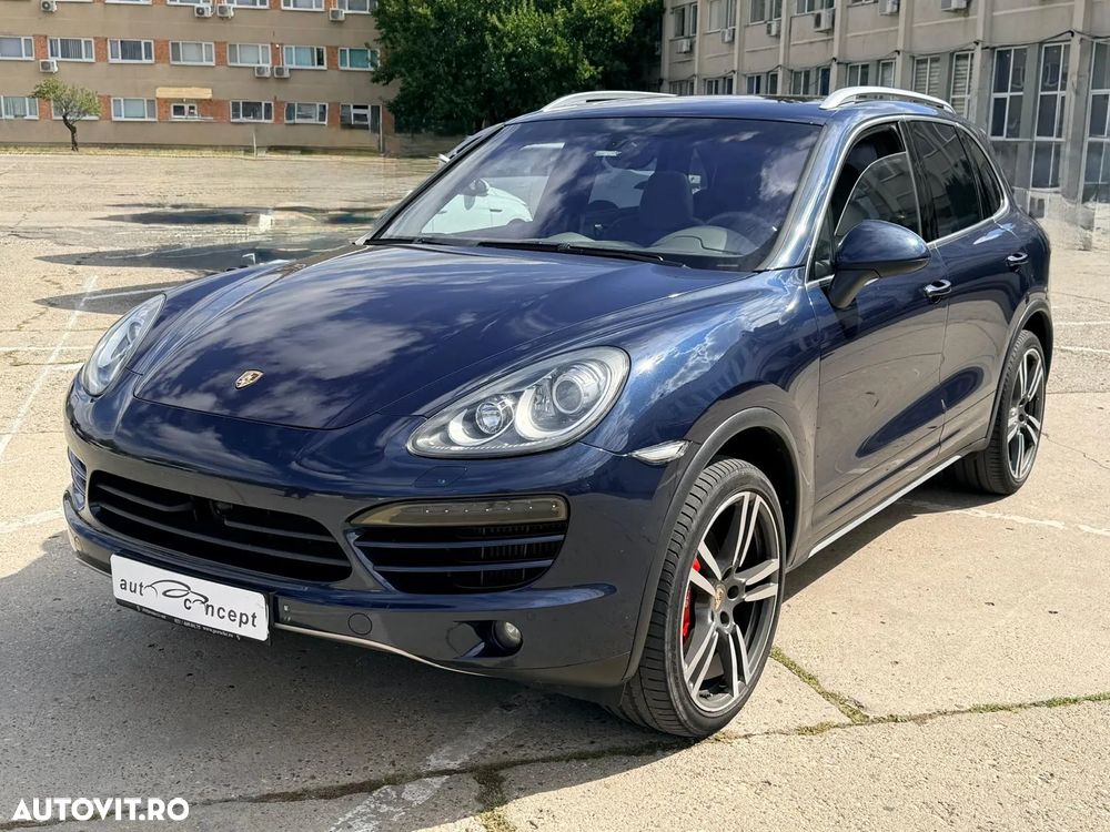Porsche Cayenne 3.0 L V6 - 3
