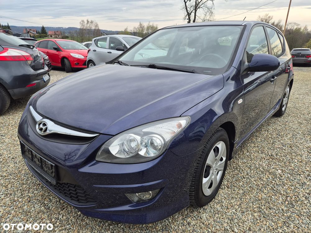 Hyundai i30 blue 1.4 - 2