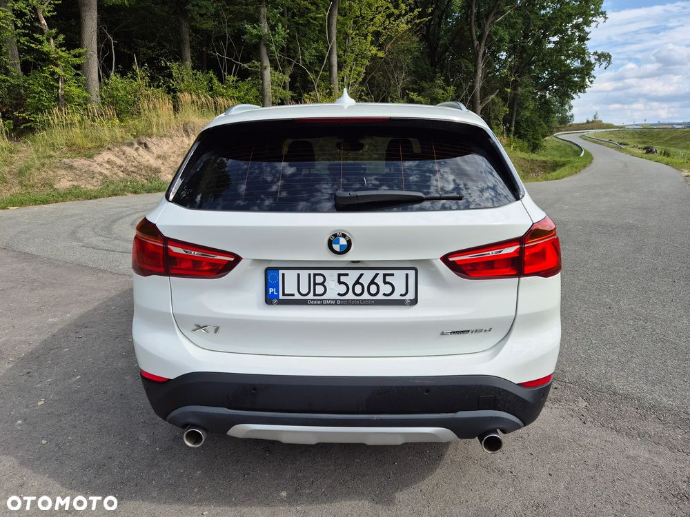 BMW X1 sDrive18d Advantage sport - 4